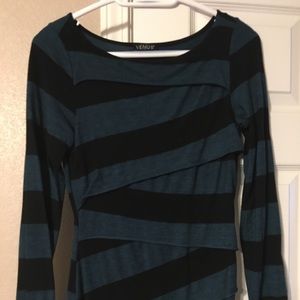 Long sleeve ruffle texture